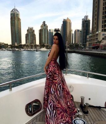 Bella — pecial meetings from Dubai