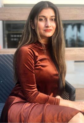 Riya Sharma provides sex service in Dubai for AED 1000