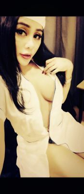 UAE private escort Xia for sex, OWO, massage