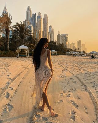 Holly — sex massage from Dubai