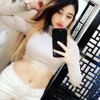 Sex with mature independent escort in UAE for AED 1800