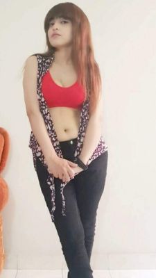 Dubai anal escort Resa for A-level sex 