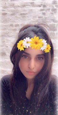 Female escort in UAE sucks for AED 2000