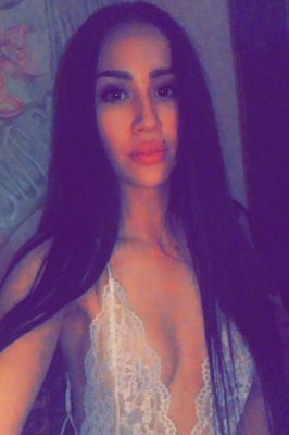 Submissive female loves BDSM, call +971 98 695 3023 