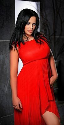 Dubai independent escort will please you for AED 2000/hr