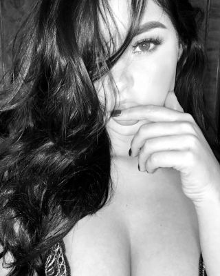 Book Tahereh on Dubai escort guide sexdubai.club