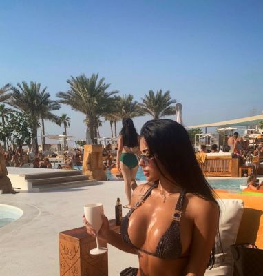 Top escort asian Dubai girl Brynn will please you tonight