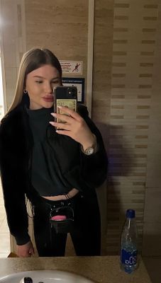 One of the sexiest babes of Dubai - Manon will be yours for AED 1800