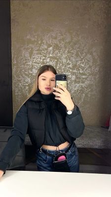 Book Manon online on escort site sexdubai.club