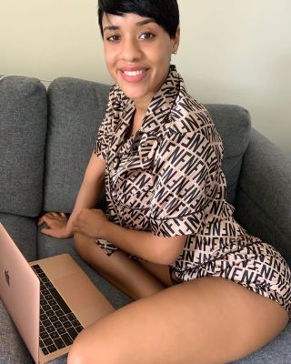 Sex, blowjob from 25 y.o. Dubai japanese escort 