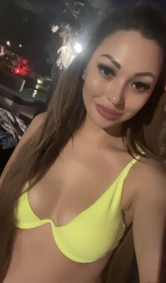 Indian call girl in Dubai: weight: 76 kg, height: 177 cm