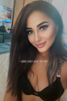escort service Roxanne