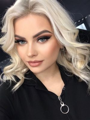 Wynda, Dubai english escort, ready for sex for AED 3000 per hour