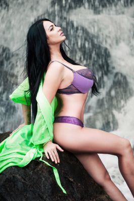 Book your lesbian date, tel. +971 87 217 2721