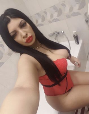 Elite escort service in Dubai from sexy Lorraine
