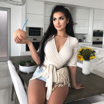 Local escort Varya in Dubai