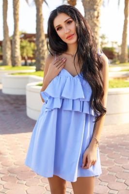 Cheap incall escort invites you to her place in UAE