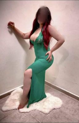 Mature escorts of UAE does a BJ for AED 2000