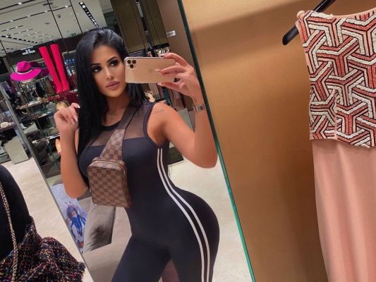 Valentia — an escort for massage in Dubai