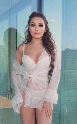 Vip woman Alana on sexdubai.club