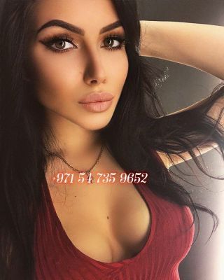 See sexy photos of whore Rhiannon on escort listings