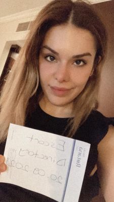 Elite model from Dubai: Cecilia with photos and reviews