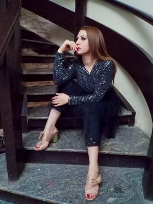 VIP night with high class woman: from AED 3000/hr