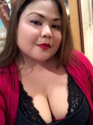 Beautiful girl Felicity from escort agency in UAE
