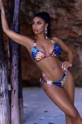 Olga is one of the cheap call girls in UAE. Sex from AED 2500 