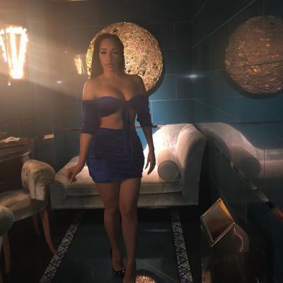 Call girl in Dubai: Sonya available for booking +971 72 430 3605