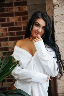 Sexy Ruth on the best escort site sexdubai.club