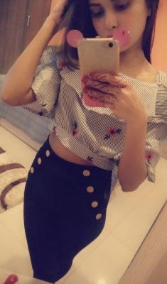 Hollie (Dubai), sexual photo