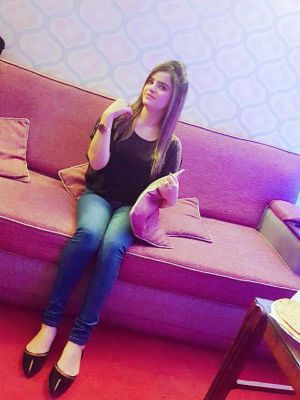 Hot babe in Dubai: Orla wants to share her passion with you