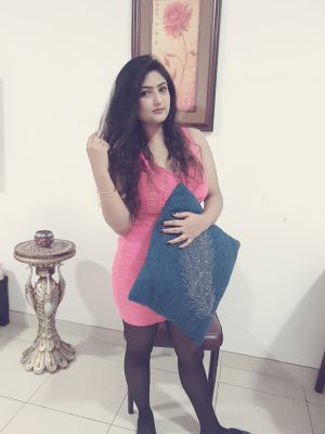 Indian call girl in Dubai: weight: 72 kg, height: 174 cm