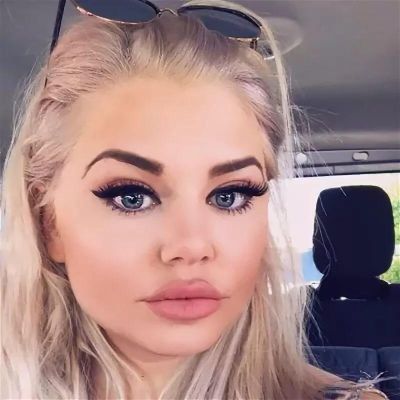 One of the hottest call girls Dubai has in store — sexy Aline, 178 cm, 77 kg