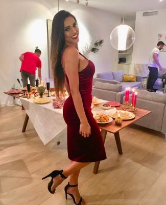 Lesbian dating tips: hot lesbie on sexdubai.club for AED 3000 per hour