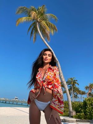 Mary Ann is an escort at a cheap price, AED 2500 per hour