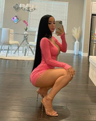 Russian escort in Dubai (AED 1800 an hour)