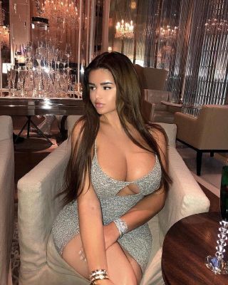 Top class woman will meet a generous man for AED 1800