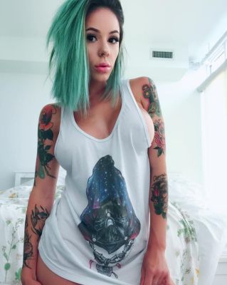 Adult date with sexy Mackenzie, 156 cm, 48 kg