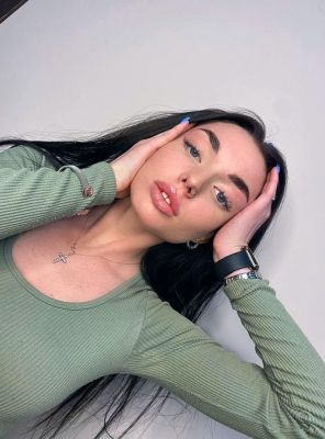 Top Dubai escort Ariel on sexdubai.club