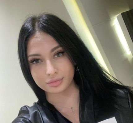 Enjoy BDSM massage from hot Kiara in UAE