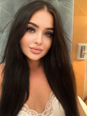 Cheap escort girl Terry sees her clients in Dubai