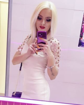 Latex woman Gracelynn for BDSM dating