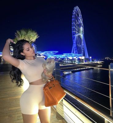 Sexy escort is waiting on sexdubai.club