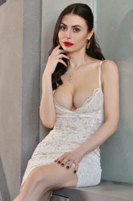 Escort Lexi (Dubai), +971 28 630 4201