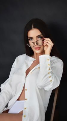 Escort girl Aisha (Dubai, 31 y.o)