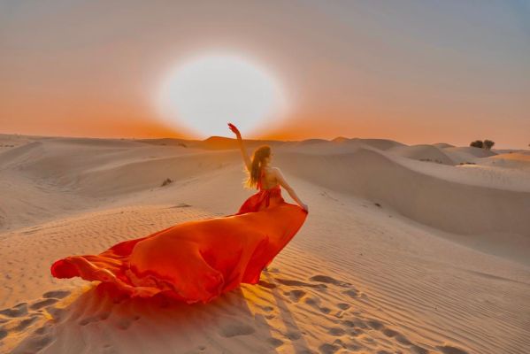 Dubai arab escort girl Ariella (51 kg, 158 cm)