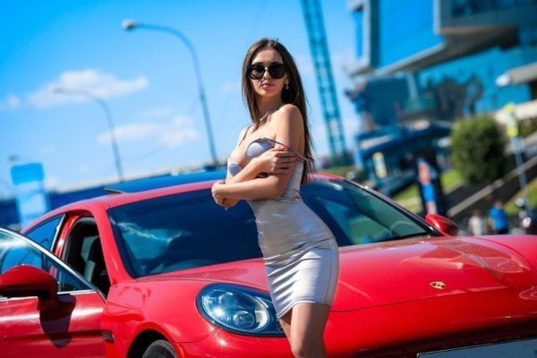 European escort does OWO, CIM, COM. Prices from AED 1800/hr