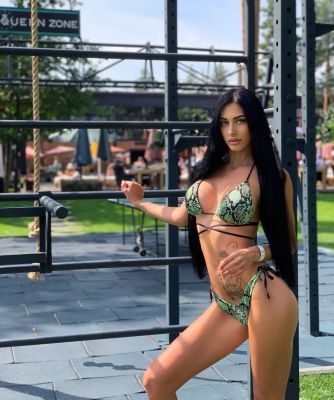 Call girl website sexdubai.club offers stunning Robin
